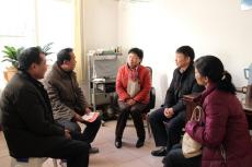 集團(tuán)黨委、工會(huì)陪同市住建委領(lǐng)導(dǎo)開(kāi)展年終慰問(wèn)活動(dòng)