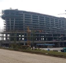 南京建工集團(tuán)青奧“長江之舟”綜合體“大船”順利封頂