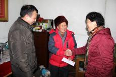 集團(tuán)組織開展春節(jié)慰問活動